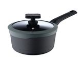une image représentant une casserole noire avec un couvercle, sur fond blanc