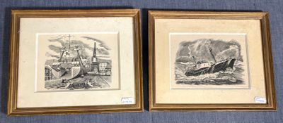 deux reproductions encadrées représentant un navire et un bateau sur un fond bleu