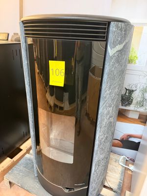 an image of a water heater that is in a room