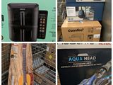 plusieurs photos différentes représentant divers articles vendus dans un magasin, notamment une cafetière, une guitare, un étui à guitare et une guitare