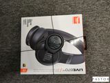 une image représentant une boîte sur laquelle est posé un casque audio