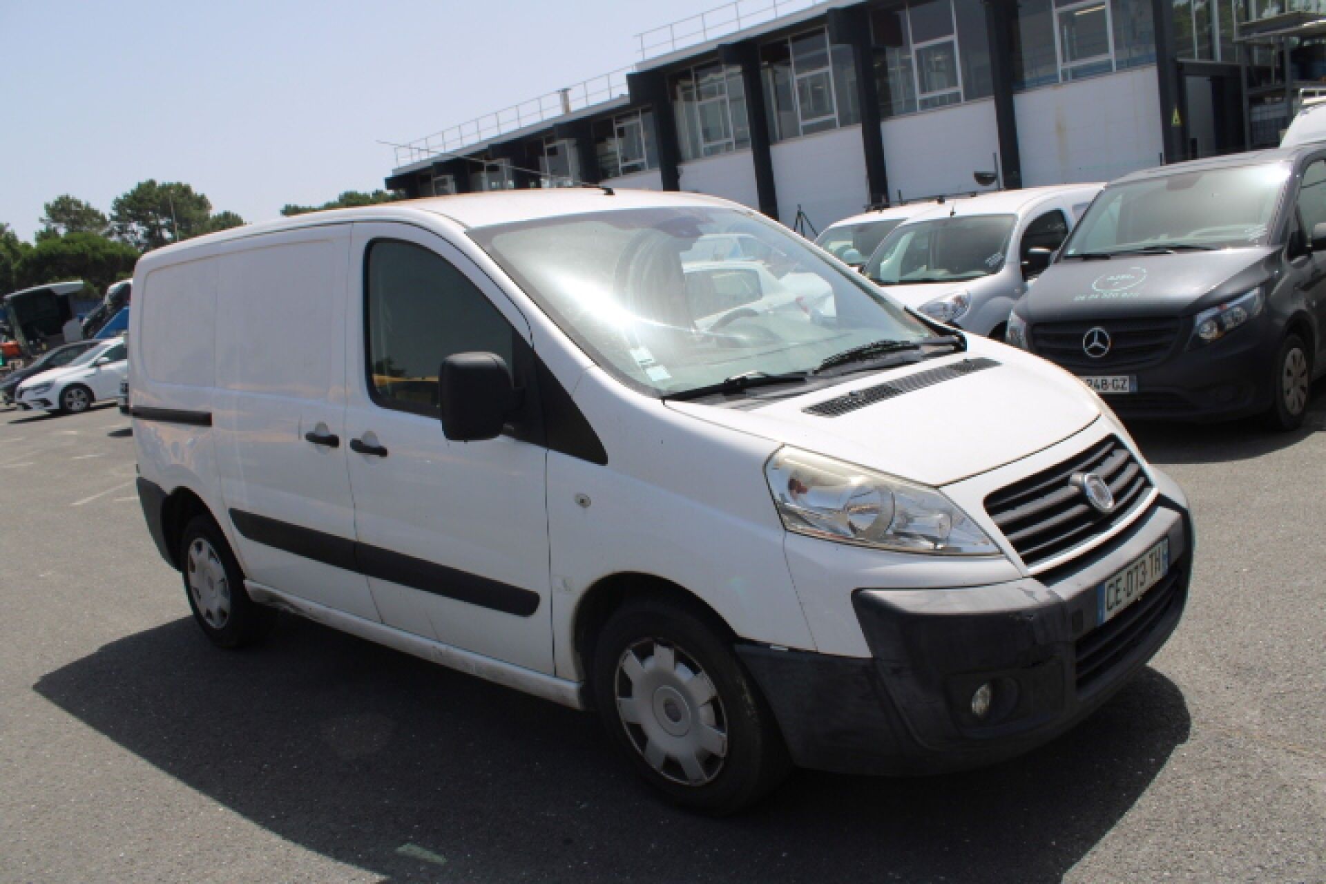 FIAT SCUDO 1.6 JTD 90 MULTI-JETS - Genre : CTTE - Carrosseri…