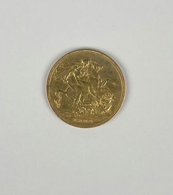 une pièce d'or avec l'image d'un homme à cheval