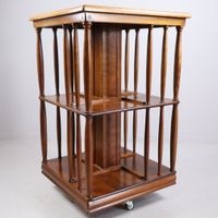 Petite bibliothèque tournante en bois naturel, à deux niveau… (photo 2)