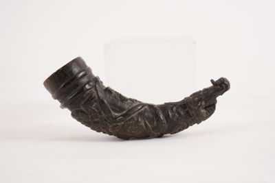 a picture of a pipe that is sitting on a table
