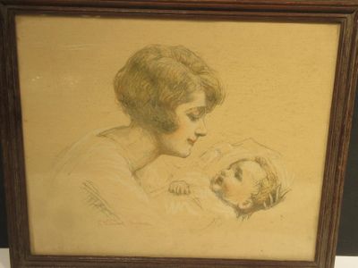 dessin d'une femme tenant un bébé dans ses bras