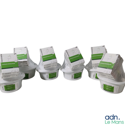six paquets de papier toilette empilés les uns sur les autres
