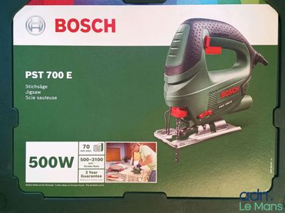 Scie sauteuse électrique filaire Bosch PST700