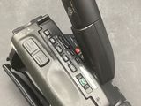 a camera that is sitting on top of a case