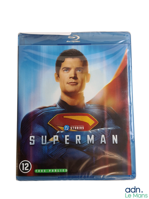 Jaquette du film « Superman » en Blu-ray, représentant un homme vêtu d'un costume de Superman