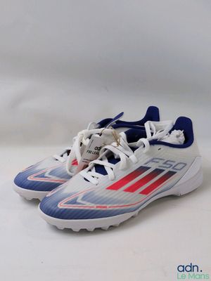 adidas soccer shoes, size 11, blue and red