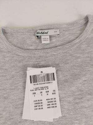 SUBDUED - T-shirt manches courtes - Motif ailes sequins - Ne…