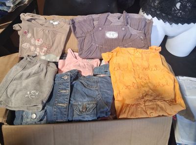 lot de 40 vetements enfants (vendu en état)