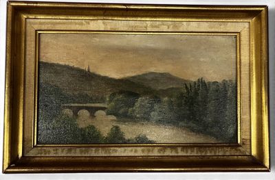 une peinture à l'huile représentant un pont au-dessus d'une rivière, avec une montagne en arrière-plan