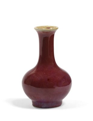 CHINE, fin XIXe-début XXe. Petit vase en porcelaine flammée,…