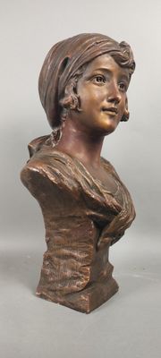 buste en bronze représentant une femme coiffée d'un turban