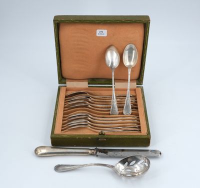 a box with spoons and spoons in it