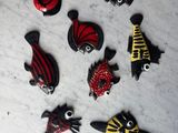 a lot of fish that are sitting on a table