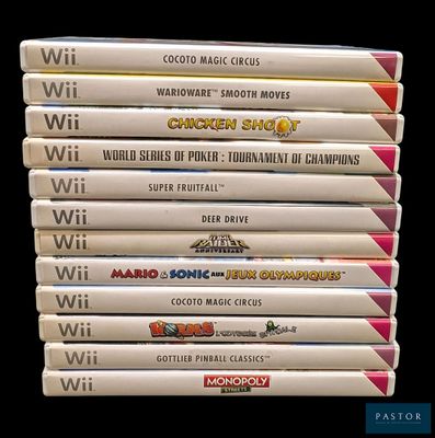un grand nombre de jeux vidéo empilés les uns sur les autres