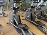 many different types of exercise machines in the gym