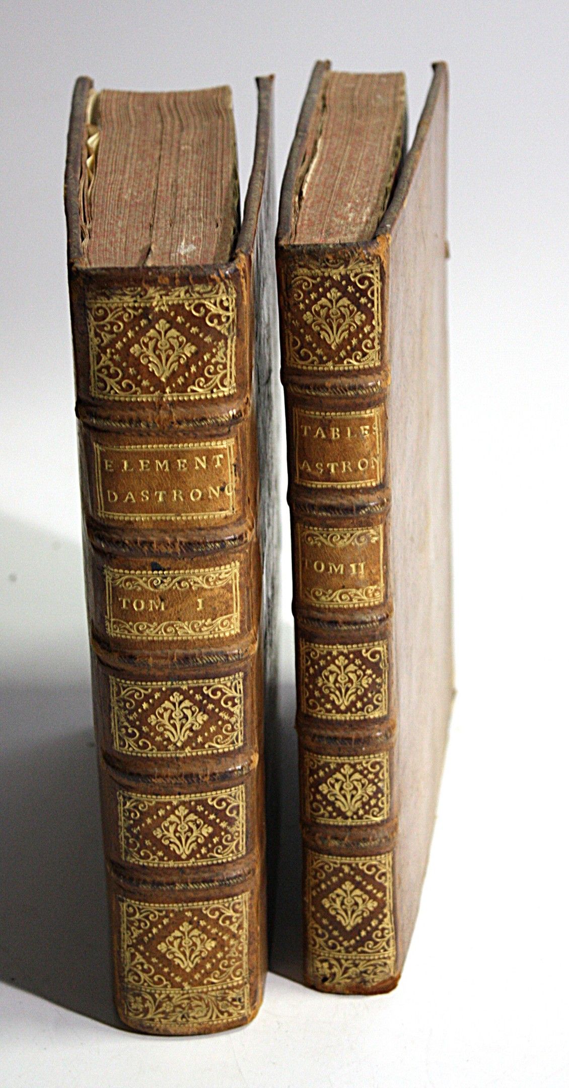 Objets d'art & Curiosités