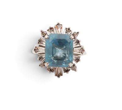 an aquamarinee and diamond ring, by van cleef