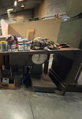 Balance TESTUT (sous la table)