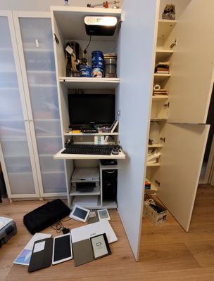 Dans le bureau-atelier : Ensemble de micro-informatique SAMS… - Photo 1