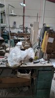 1 établi en métal et bois avec étau (photo 2)