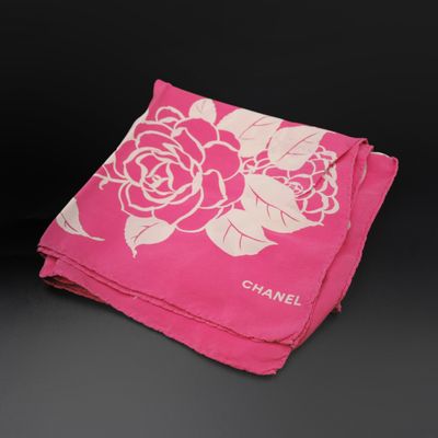 chanel pink and white rose print silk pocket square scarf