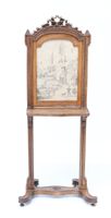 Billet doux en bois naturel mouluré et sculpté à décor de nœ…