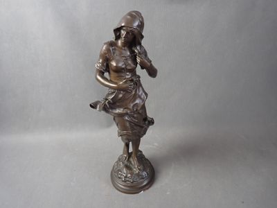 Jean GAUTHERIN (1840-1890) Faneuse, épreuve en bronze à pati…