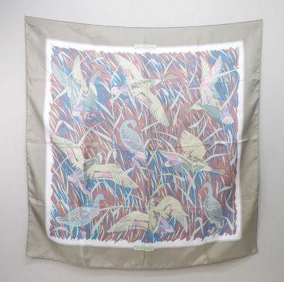 a picture of a scarf hanging on a wall