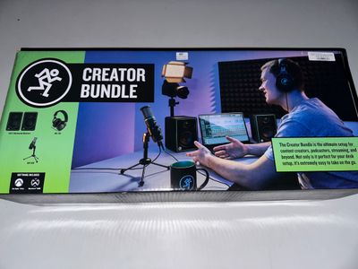 Bundle studio MACKIE mod CREATOR BUNDLE. - Photo 1