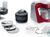 de nombreux types d'appareils électroménagers de cuisine exposés