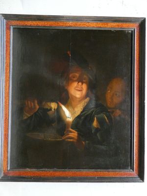 un tableau représentant une femme tenant une bougie allumée à la main