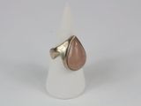 sterling silver and rose quartz ring