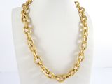 a gold chain necklace on a mannequin mannequin mannequin mannequin mannequin mannequin mannequin mannequin manne