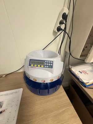 a small machine that is sitting on a table