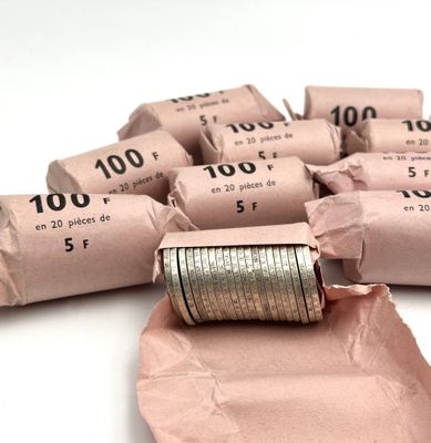 10 ROULEAUX de 20 PIECES de 5 FRANCS argent. Poids brut 2354 g - Photo 1