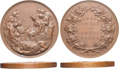 two bronze medals of the first world war and the second world war