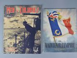 deux livres sont posés l'un à côté de l'autre sur une table