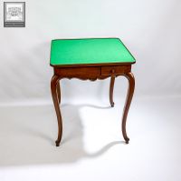 Petit table à jeux en noyer (photo 3)