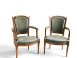 paire de fauteuils français en noyer du début du XXe siècle, avec assises rembourrées