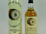 une image représentant une bouteille de whisky à côté d'un bidon