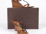 sandales à talons compensés marron Louis Vuitton