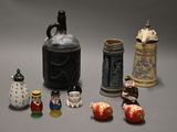many different types of vases that are on the table