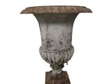 urne antique en fonte sur piédestal à vendre