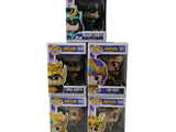 trois boîtes de figurines Pop Vinyl sont empilées les unes sur les autres