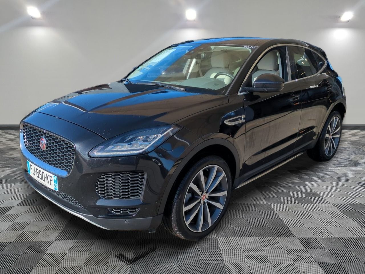 JAGUAR - E-PACE 2.0 D - 180 CH AWD BVM S - GO - Mise en serv…